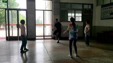 说明: E:\CZG\非教学\工会党务与指导青年教师\20220606 校工会活动视频\beat365英国官网网站 姜亚东 踢毽子_Moment.jpg